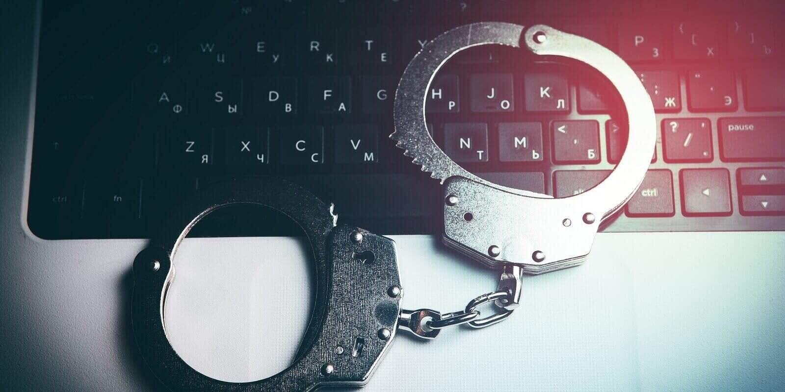 gavel of the judge on the laptop