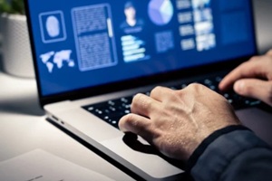 private detective using computer